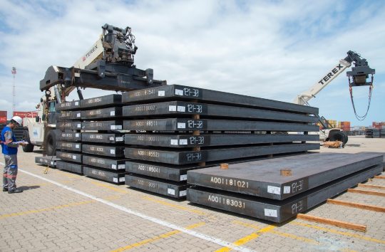 Porto do Pecém atinge exportação de 10 milhões de toneladas de placas de aço Porto do Pecém atinge exportação de 10 milhões de toneladas de placas de aço