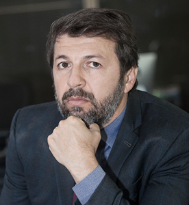 Élcio Batista368x400