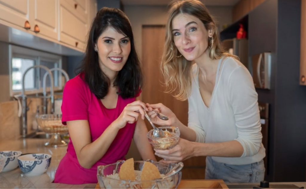 Flávia Laprovitera E Dani Gondim