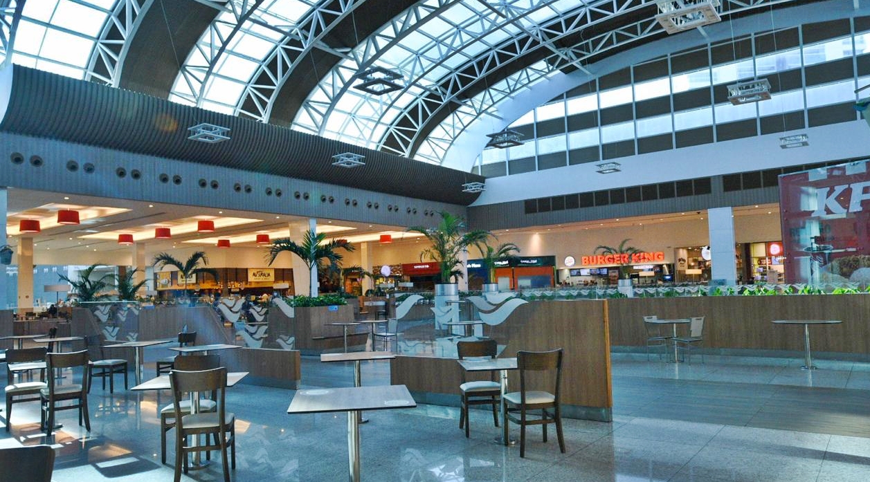 Restaurantes dos Shoppings RioMar investem em promoções para atrair a clientela Restaurantes dos Shoppings RioMar investem em promoções para atrair a clientela