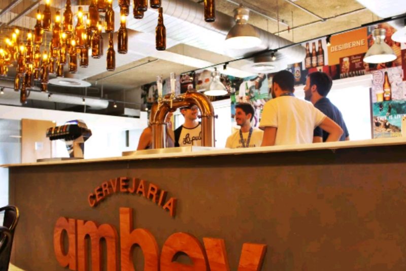Ambev cria concurso para premiar startups com projetos inovadores na área de bares Ambev cria concurso para premiar startups com projetos inovadores na área de bares