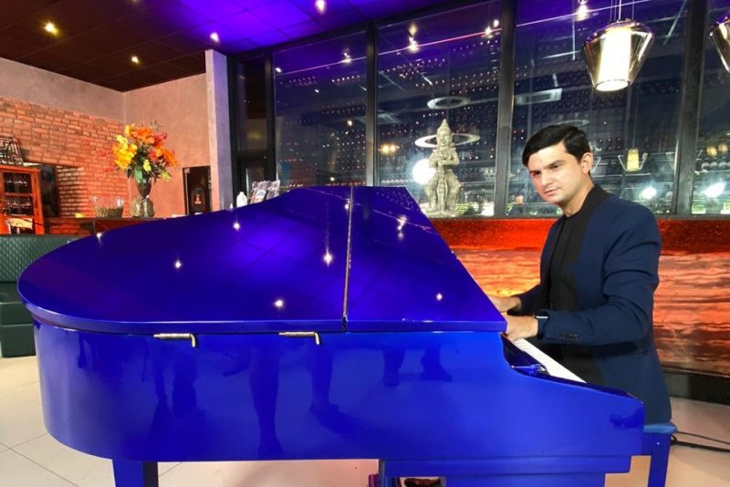 Paulo Rodrigo adquire piano exclusivo para abrilhantar os eventos sociais da cidade Paulo Rodrigo adquire piano exclusivo para abrilhantar os eventos sociais da cidade