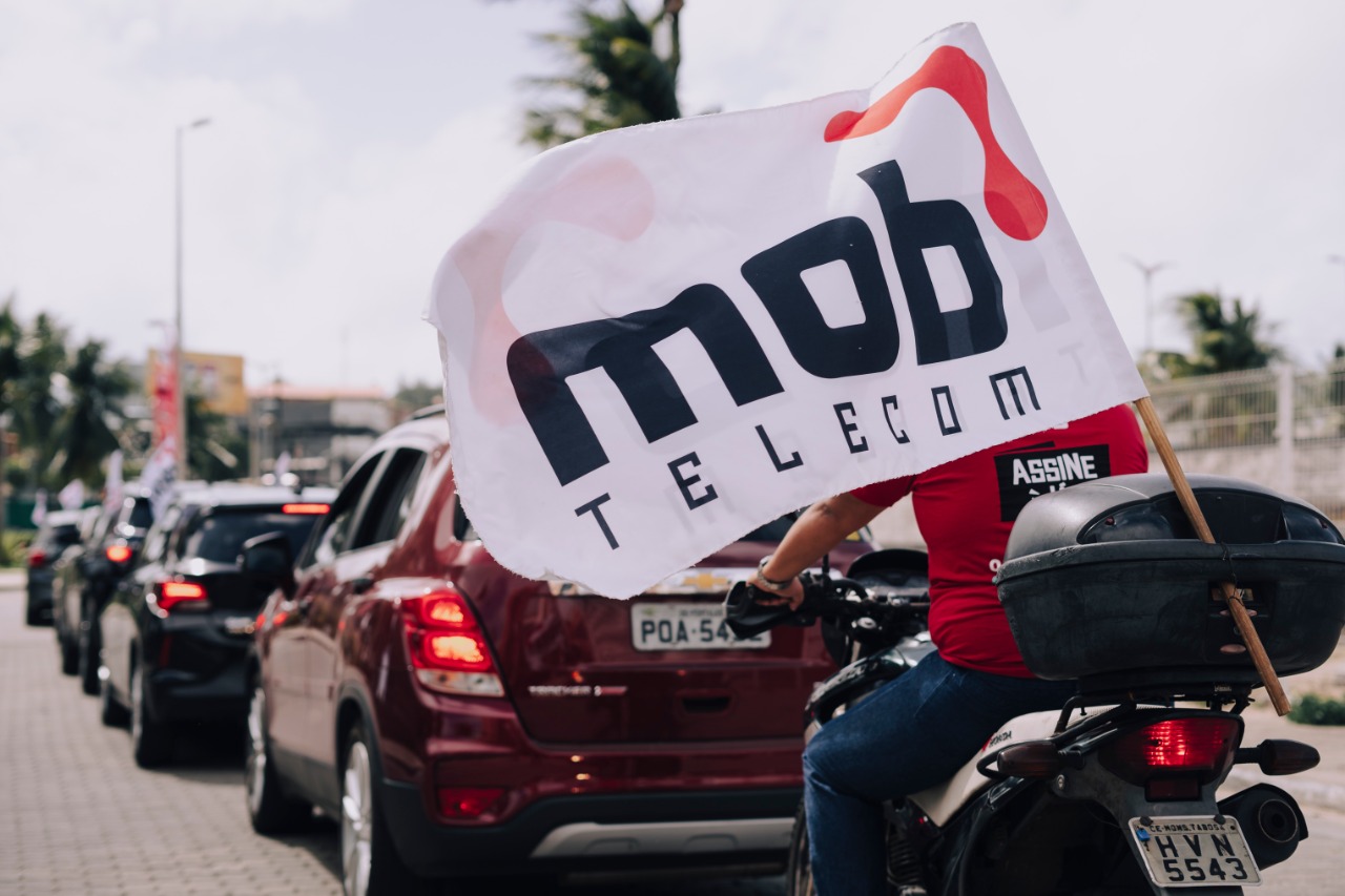 Mob Telecon celebra a expansão por bairros de Fortaleza com carreata Mob Telecon celebra a expansão por bairros de Fortaleza com carreata