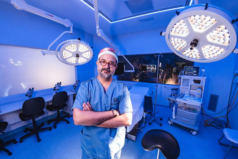 Referência em restauração capilar, Dr. Márcio Crisóstomo inaugura bloco cirúrgico próprio Referência em restauração capilar, Dr. Márcio Crisóstomo inaugura bloco cirúrgico próprio