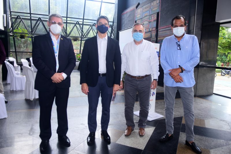 Galeria - Assis Cavalcante pilota o lançamento do Fortaleza Liquida 2020