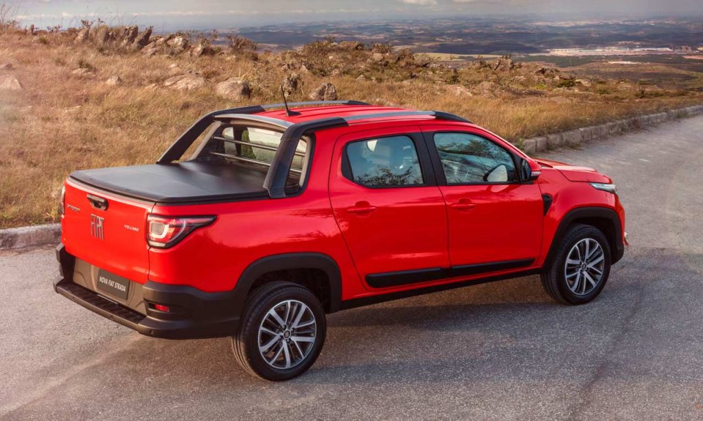 Fiat Strada Volcano 2021