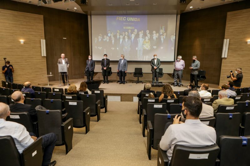 Facilitador de negócios - Ricardo Cavalcante inaugura novo espaço do Centro Internacional de Negócios na FIEC