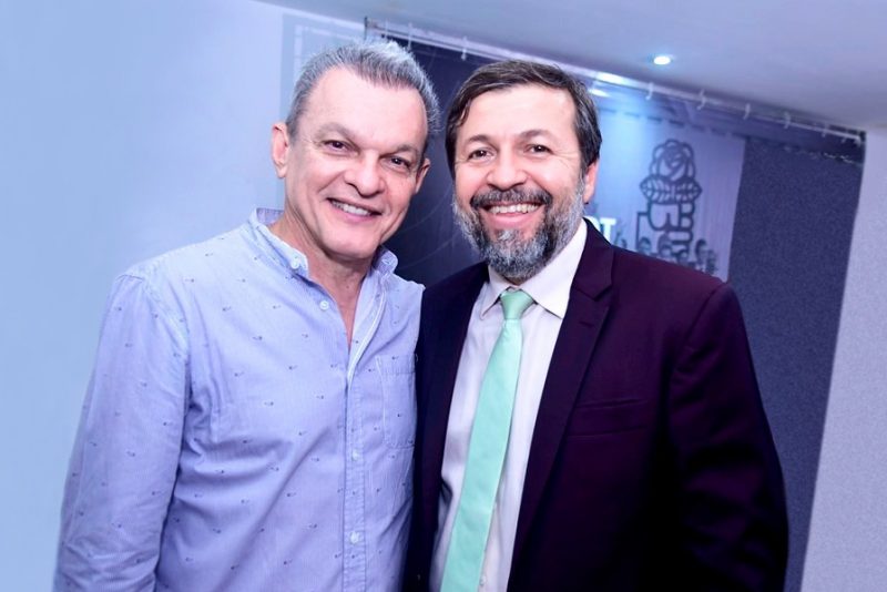 Acompanhe agora a Convenção do PDT Ceará, que oficializa a escolha dos pré-candidatos a Prefeito e Vice-Prefeito para as Eleições 2020. Acompanhe agora a Convenção do PDT Ceará, que oficializa a escolha dos pré-candidatos a Prefeito e Vice-Prefeito para as Eleições 2020.