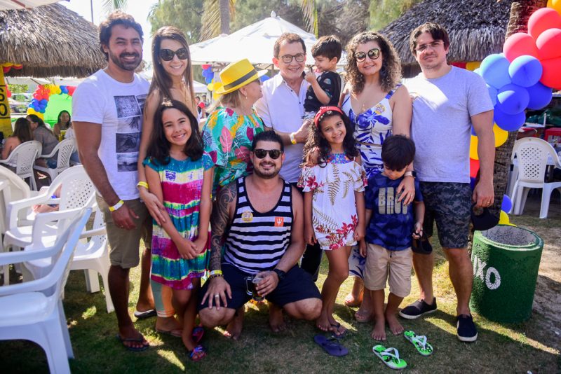 Eric Beerfest 35 - Eric Moreira festeja seus 35 anos rodeado de amigos na Praia do Futuro