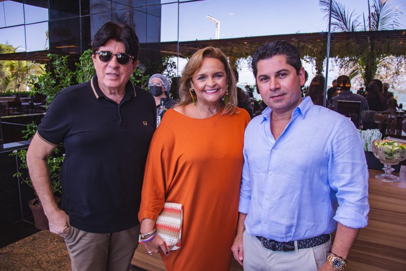 New IN - Book Festas pilota almoço em torno da turma da ambientação e dos eventos no Gran Marquise Hotel