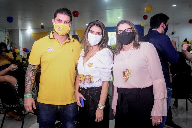 Corrida Eleitoral - Com a presença de Sarto e Élcio Batista, Elpídio Nogueira inaugura oficialmente seu comitê de campanha