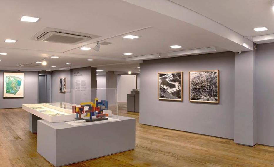Almeida e Dale Galeria de Arte lança o catálogo da exposição “Burle Marx – Paraísos Inventados” Almeida e Dale Galeria de Arte lança o catálogo da exposição “Burle Marx – Paraísos Inventados”