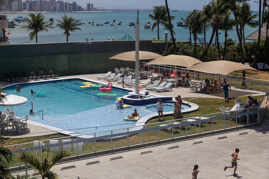 Inauguração da nova piscina marca o feriado no Iate Clube de Fortaleza Inauguração da nova piscina marca o feriado no Iate Clube de Fortaleza