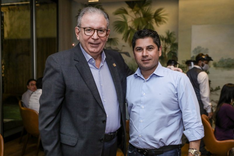 Open House - André Bichucher reúne convidados especiais na inauguração do Restaurante Mangue Azul