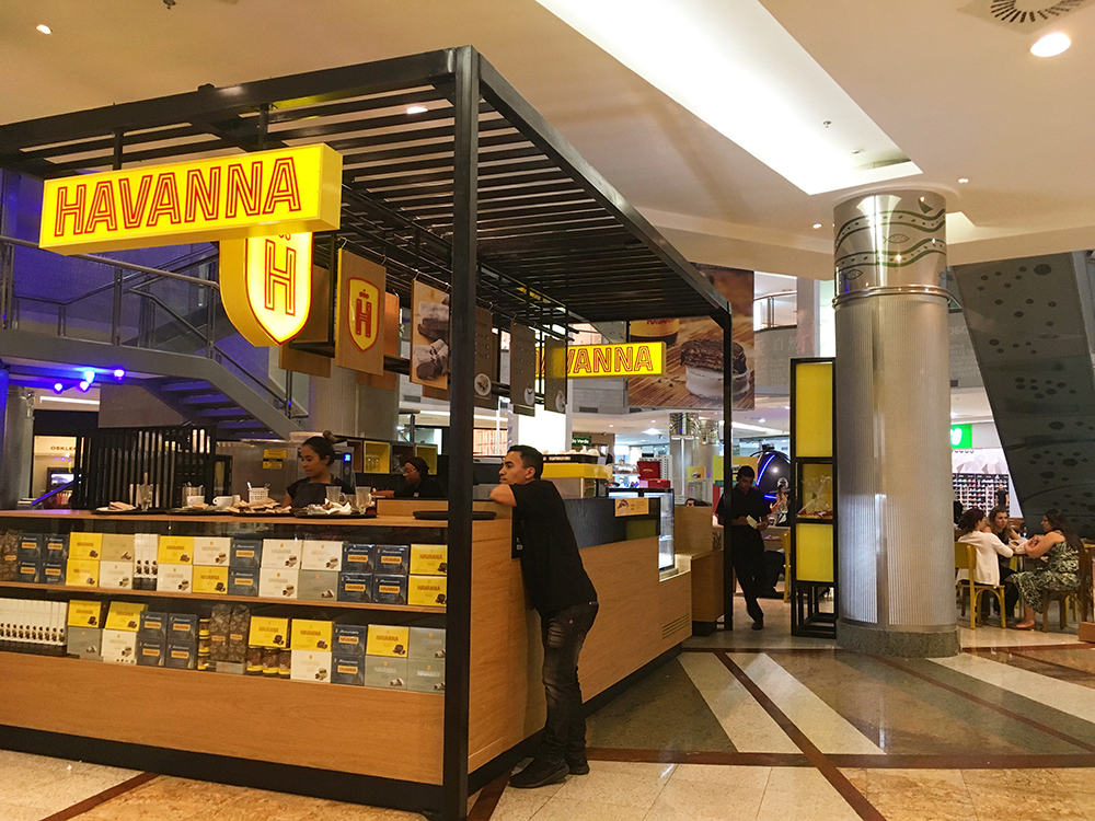 Cafe Havanna Quiosque Fortaleza Penteadeira Amarela