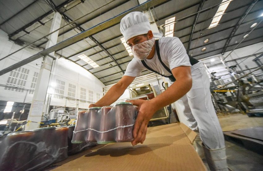 Nível de emprego registra sexta elevação consecutiva entre setembro e outubro Nível de emprego registra sexta elevação consecutiva entre setembro e outubro