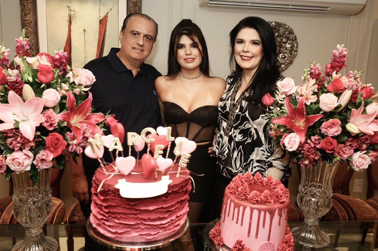 Max e Sellene Câmara armam superfesta para celebrar a nova idade de Marcelle Câmara Max e Sellene Câmara armam superfesta para celebrar a nova idade de Marcelle Câmara