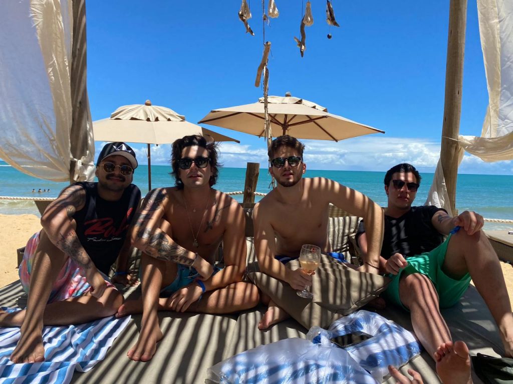 Be9b0553 99cf 4084 8fa4 40de8b19f2b2