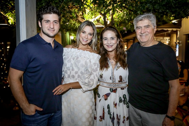 Omar, Fernanda, Patricia E Amarilio Macedo (2)
