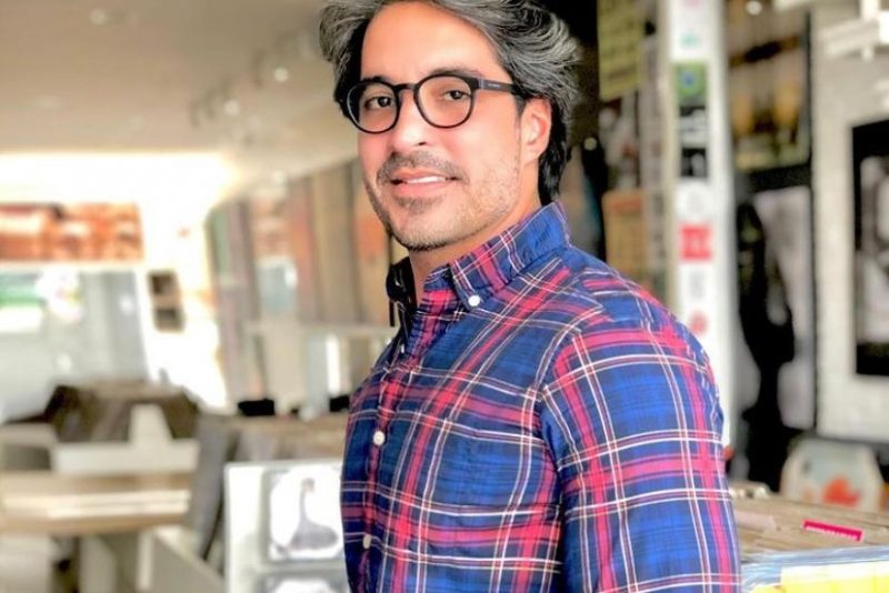 Rodrigo Porto chega aos 37 anos de bem com a vida e feliz com os astros Rodrigo Porto chega aos 37 anos de bem com a vida e feliz com os astros