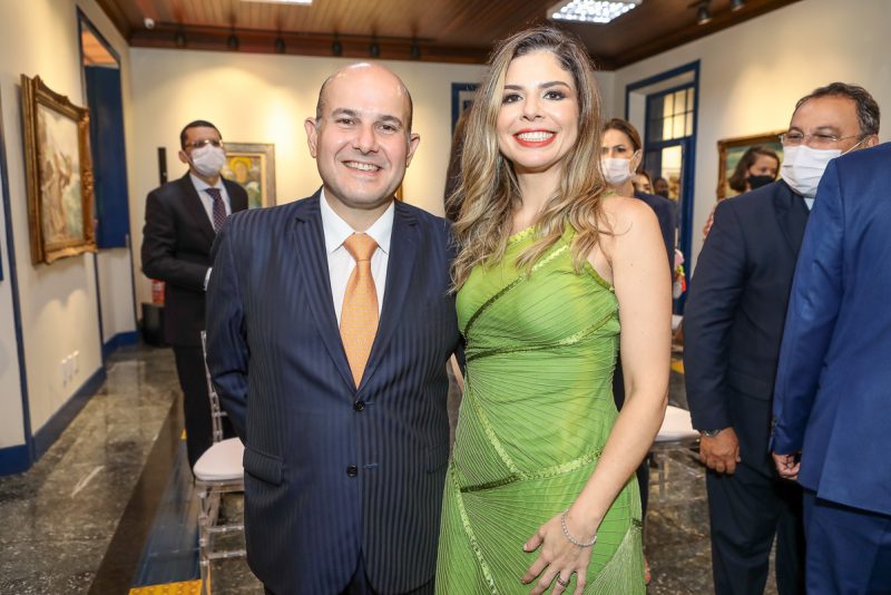 Transmissão de Cargo - José Sarto Nogueira recebe a faixa de prefeito de Fortaleza das mãos de Roberto Cláudio em cerimônia no Paço Municipal