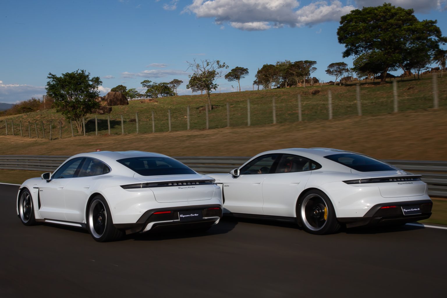 Taycan Turbo S 12321 1536x1024