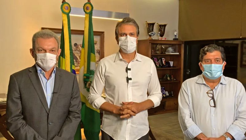 Camilo anuncia suspensão das atividades econômicas a partir das 20 horas e prorroga estado de calamidade pública por mais seis meses Camilo anuncia suspensão das atividades econômicas a partir das 20 horas e prorroga estado de calamidade pública por mais seis meses