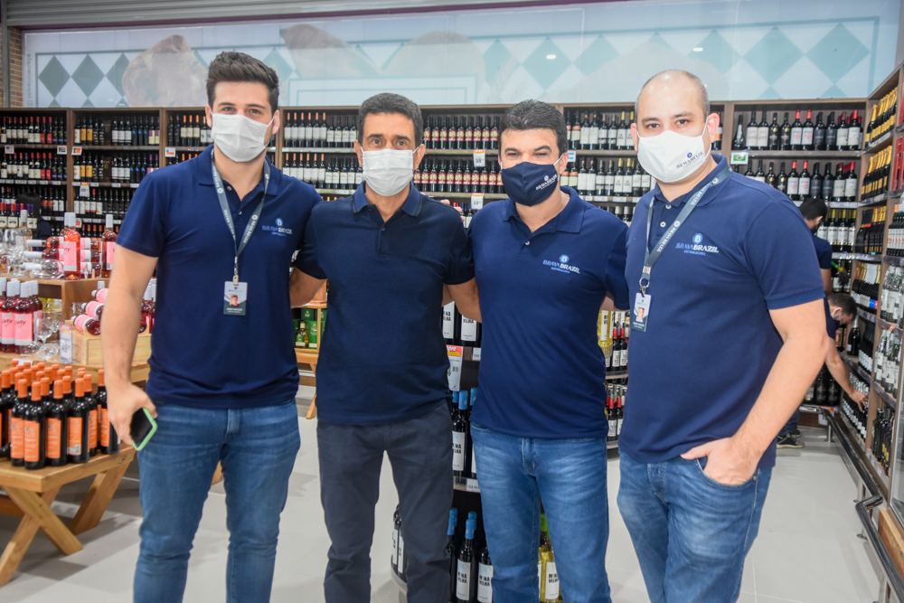Brava Brazil inaugura adega de vinhos no Frangolândia Guararapes Brava Brazil inaugura adega de vinhos no Frangolândia Guararapes