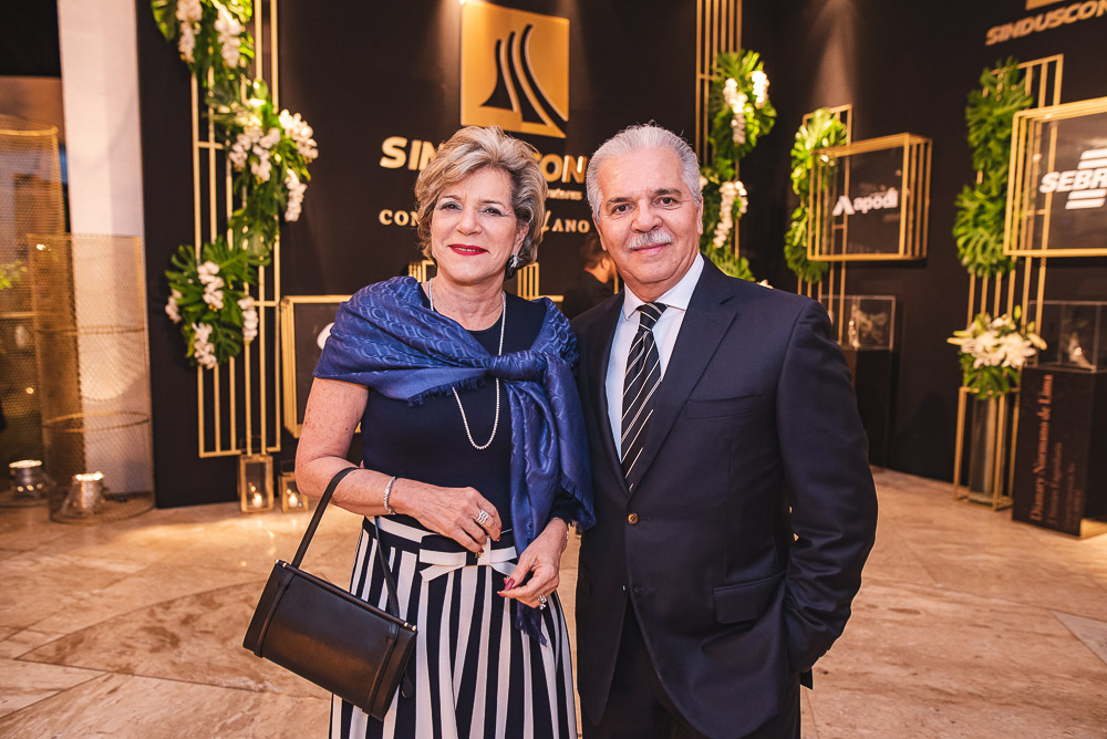 Stella E Pio Rodrigues