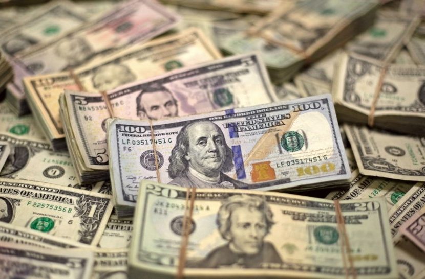 Dólar registra forte valorização e juros futuros disparam apesar das ações do BC Dólar registra forte valorização e juros futuros disparam apesar das ações do BC