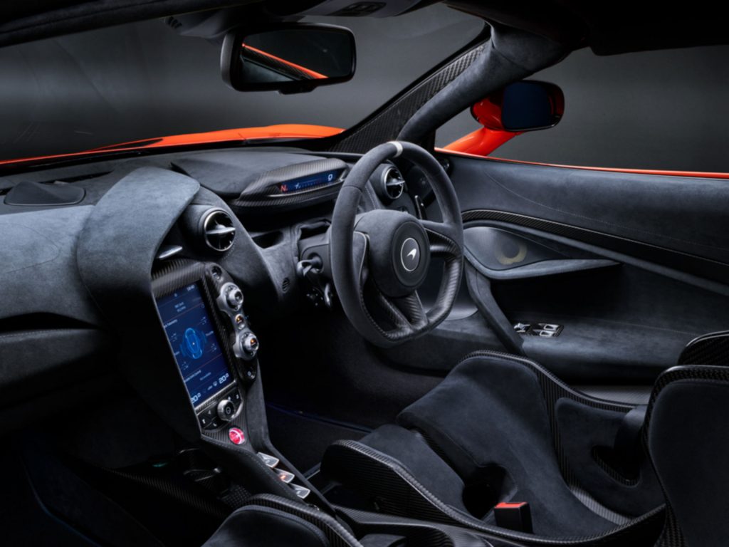 765lt Interior 1200x1200 Crop 4x3