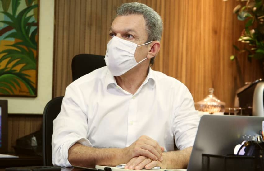 Sarto quer ampliar as ações assistenciais e a vacinação em Fortaleza, que já conta com mais de 474 mil doses aplicadas Sarto quer ampliar as ações assistenciais e a vacinação em Fortaleza, que já conta com mais de 474 mil doses aplicadas