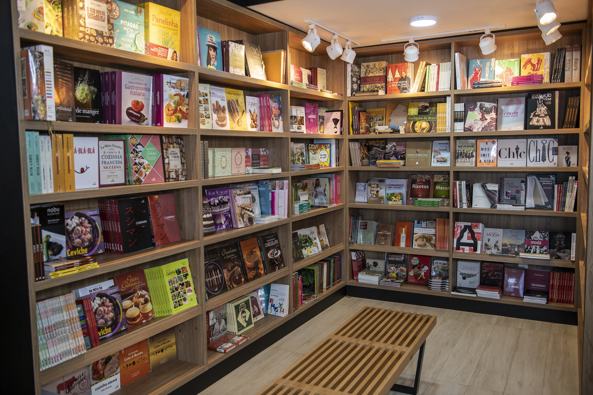 Livraria Senac promove bazar de São João com até 80% de desconto Livraria Senac promove bazar de São João com até 80% de desconto