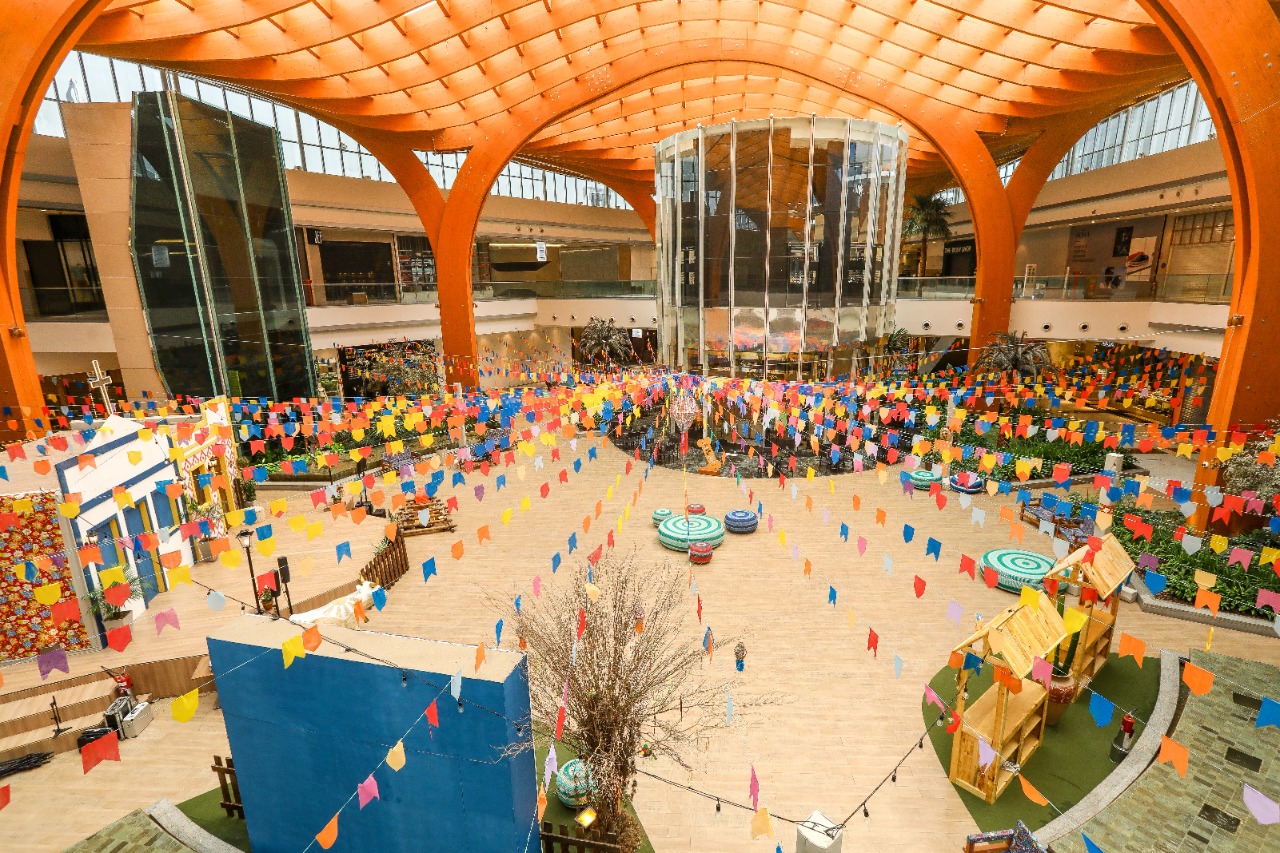 O clima de São João invadiu o Iguatemi Fortaleza. Confira a programação! O clima de São João invadiu o Iguatemi Fortaleza. Confira a programação!