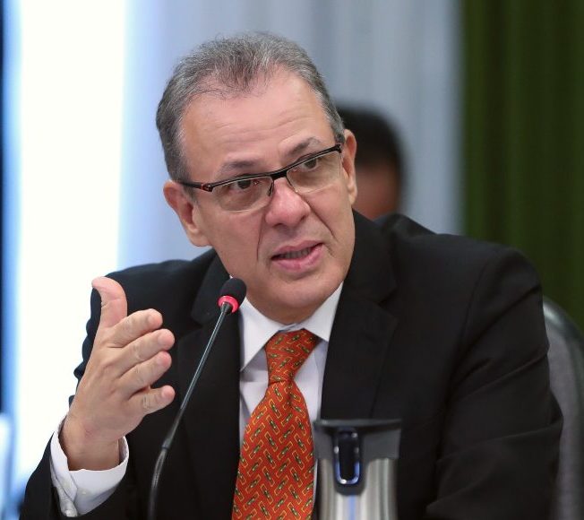 Ministro reafirma que não faltará energia elétrica ou haverá racionamento no País Ministro reafirma que não faltará energia elétrica ou haverá racionamento no País