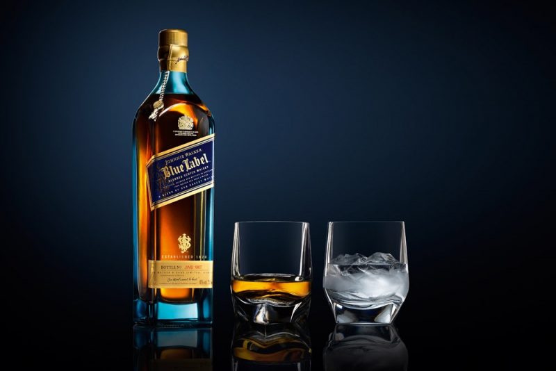 Que tal surpreender neste Dia dos Pais com os gifts packs limitados da Johnnie Walker? Que tal surpreender neste Dia dos Pais com os gifts packs limitados da Johnnie Walker?
