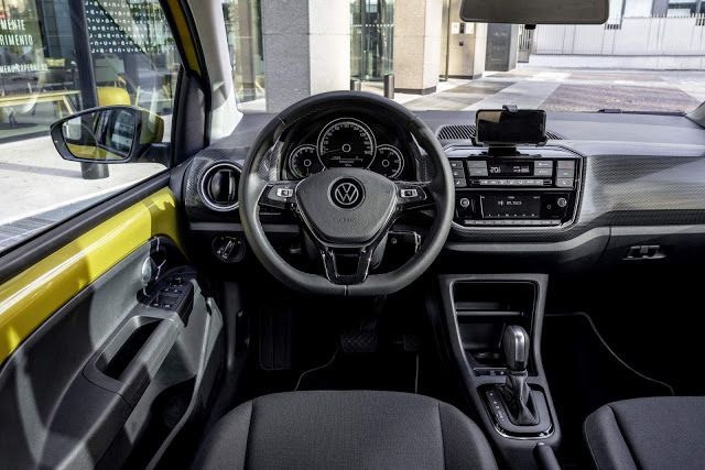 Volkswagen E Up 2020 (17)