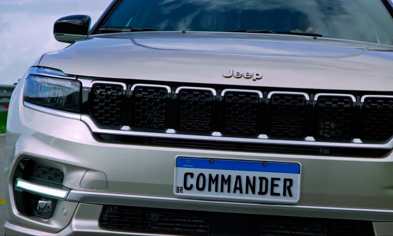 Jeep Commander é revelado por completo e a Newsedan Jeep já está preparada! Jeep Commander é revelado por completo e a Newsedan Jeep já está preparada!