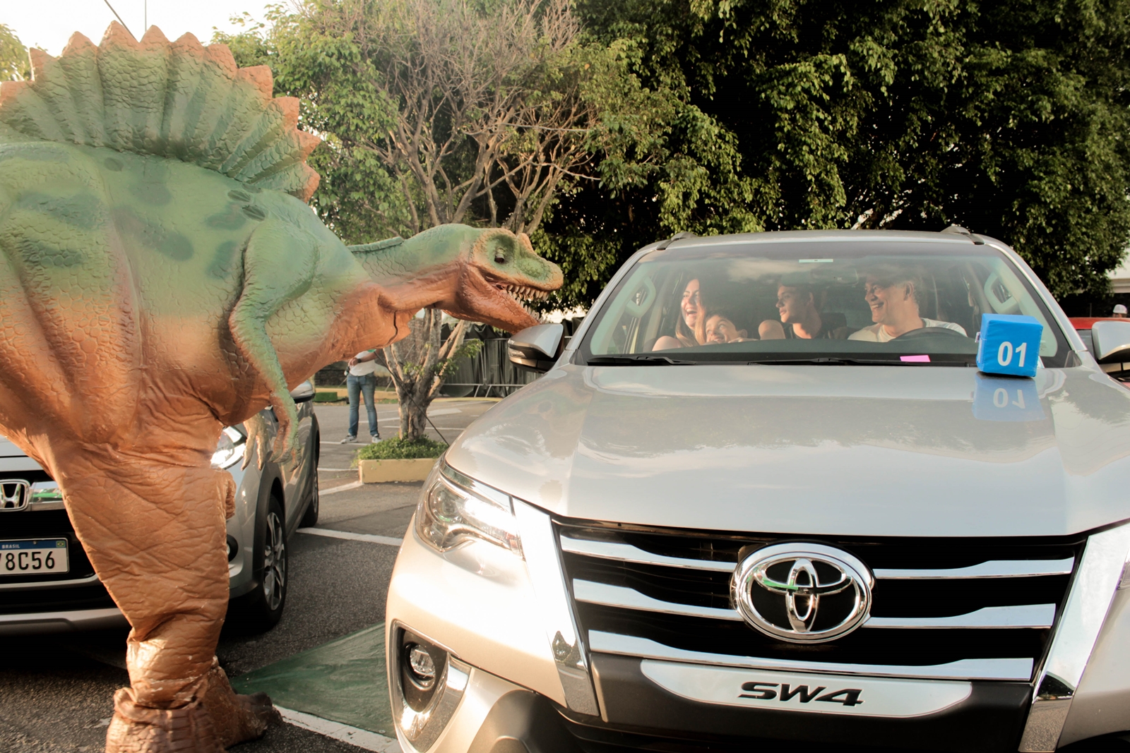 Estacionamento do Iguatemi Fortaleza recebe o Jurassic Safari Experience em novembro. Vem saber! Estacionamento do Iguatemi Fortaleza recebe o Jurassic Safari Experience em novembro. Vem saber!