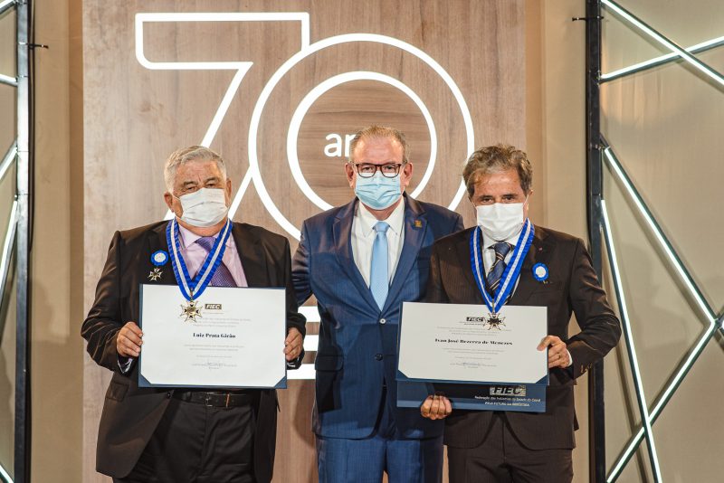 70 Anos Fiec - Ivan Bezerra Filho e Luiz Girão são agraciados com a Medalha do Mérito Industrial da FIEC