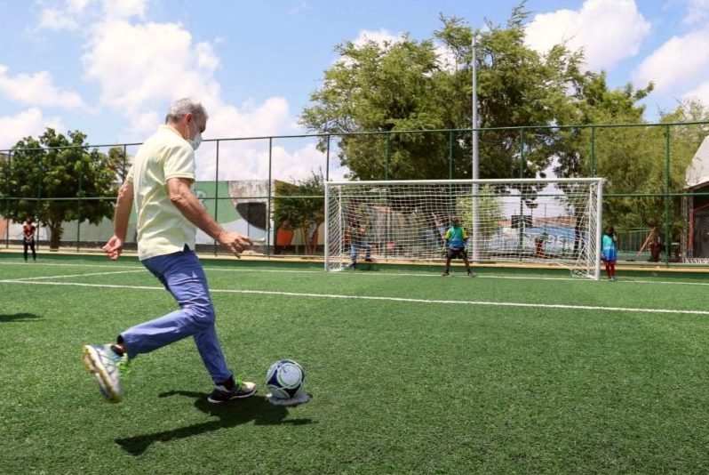 Prefeitura de Fortaleza inaugura a sua 80ª Areninha para estimular o esporte Prefeitura de Fortaleza inaugura a sua 80ª Areninha para estimular o esporte