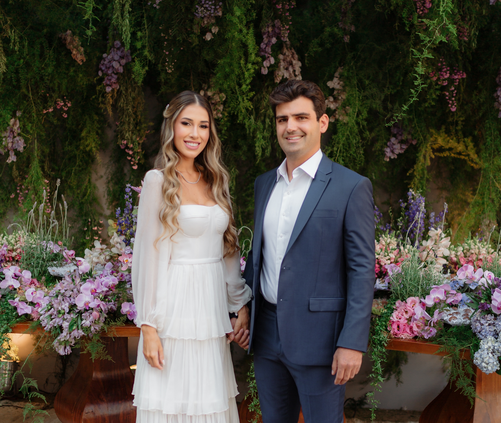 Ana Vitória Machado e Francisco Feitosa reúnem a família e os amigos para oficializar o noivado Ana Vitória Machado e Francisco Feitosa reúnem a família e os amigos para oficializar o noivado
