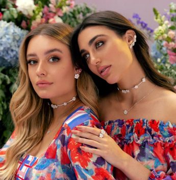 Maria Braz e Elisa Zarzur emprestam sua beleza para a nova campanha da Diamond Design Maria Braz e Elisa Zarzur emprestam sua beleza para a nova campanha da Diamond Design